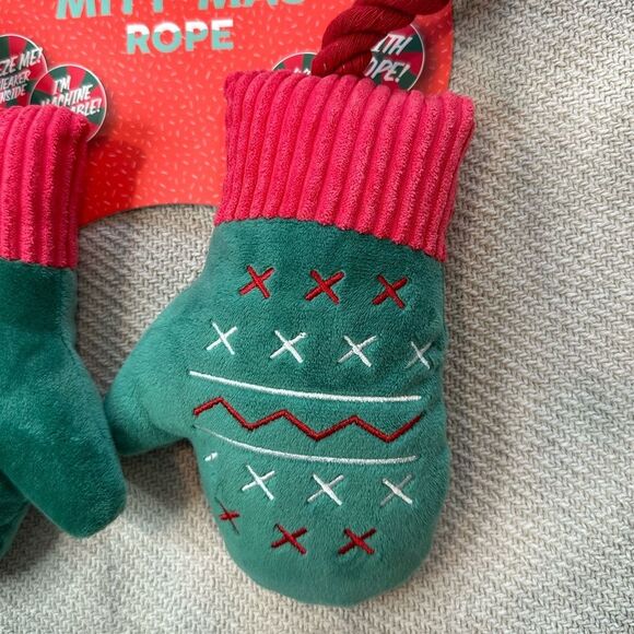 Holiday Mittens Dog Toy NWT Christmas Gift Puppy Squeaky Crinkle - Picture 4 of 6